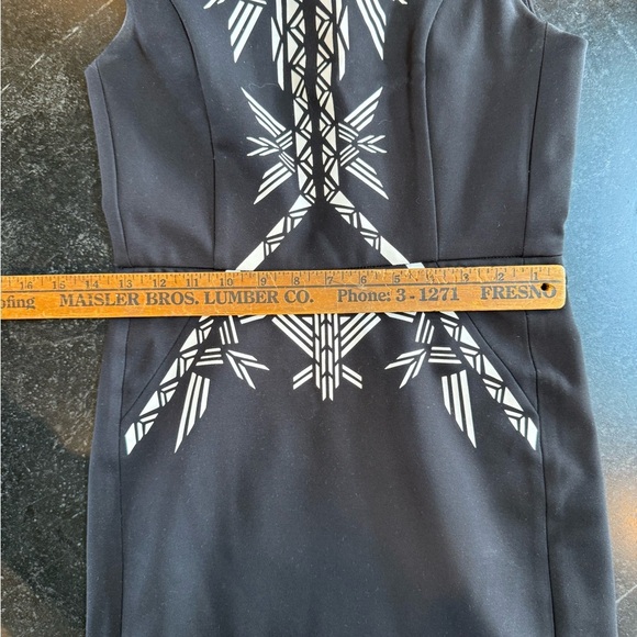 Twelfth Street by Cynthia Vincent SIZE 2 Black Scuba Dress With Geometric Design - Picture 7 of 12